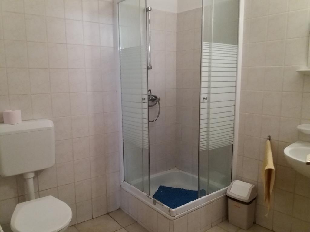 Rakoczi Panzio Hotell Debrecen Exteriör bild