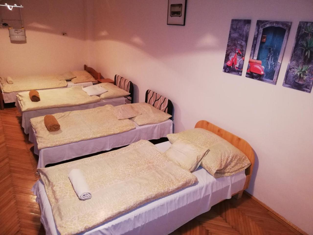 Rakoczi Panzio Hotell Debrecen Exteriör bild