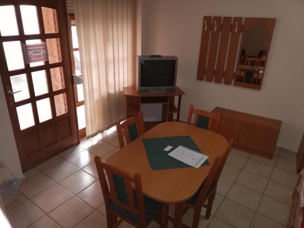 Rakoczi Panzio Hotell Debrecen Exteriör bild